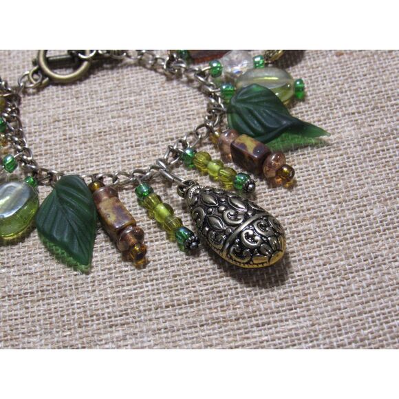 Handmade Nature-Themed Charm Bracelet – Green Glass Leaves, Brass Accents - Picture 5 of 5